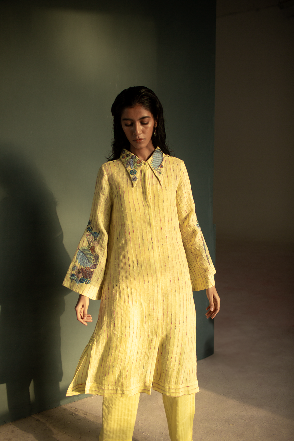 Verve A-Line Kurta Set Pale Yellow